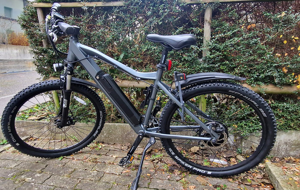 e-Bike Aversus Bergsteiger 350 mit Spikereifen